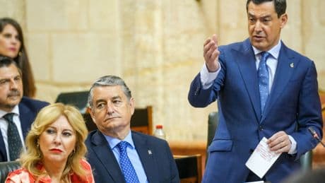 Juanma Moreno inaugura el año electoral: celebrará un debate de política general un año antes de las andaluzas