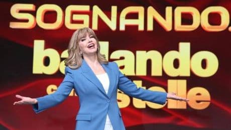 Milly Carlucci lancia “Sognando… Ballando con le Stelle”: spettacolo, emozione e sfida per scoprire il nuovo maestro