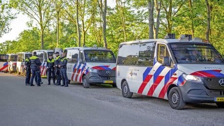 Zoekactie in Groningse polder levert niets op: broer (10) en zus (8) blijven vermist