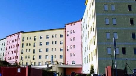 Vada Sabatia: i muri vanno all’asta, 16,6 milioni di euro per 200 stanze