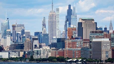 Mit Mut nach ganz oben: Braucht eine Großstadt Hochhäuser?
