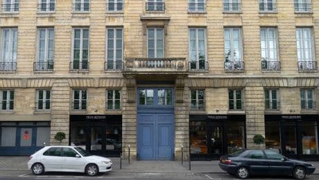 Le cas nébuleux mais fantasmé d'une école parisienne, suspectée de terrorisme pendant les années de plomb