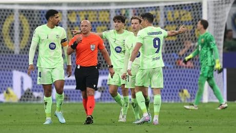 El Barça clama contra el arbitraje: &quot;Es injusto, cada decisión al 50-50 era para ellos&quot;