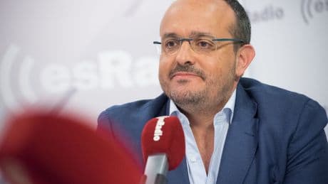 Alejandro Fernández: &quot;Con la confederación plurinacional van a intentar liquidar la Constitución con los separatistas&quot;