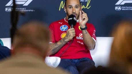 Hamilton se acuerda de Alonso y 2007: "Él llevaba menos combustible"