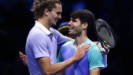 El aplaudido gesto de Alcaraz con Zverev tras ganarle en Cincinnati: “Feliz por la final, pero sintiéndome mal por él”