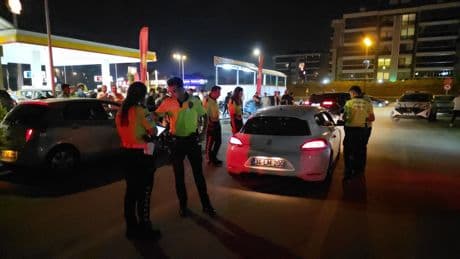 Drift yapıp, polisten kaçan sürücüye 65 bin TL ceza
