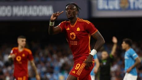 Abraham va al Besiktas: per la Roma affare da 15 milioni di euro. Domani sarà a Istanbul