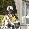 Brandweer rukt uit voor katje dat geklemd zit tussen klapraam