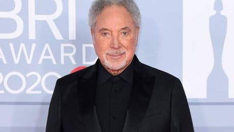 Sir Tom Jones' comeback show leaves audience in tears as he makes epic stage return