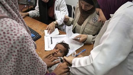 Los sanitarios de Gaza al límite: "Muchos compañeros han perdido 20 kilos en las últimas semanas"