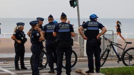 A Nice, sur la promenade des Anglais, les conducteurs en grand excès de vitesse seront « placés en garde à vue pour mise en danger de la vie d’autrui »