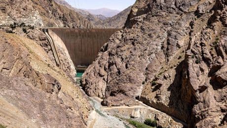 Iraanse ayatollahs onder grote druk door watercrisis: ’Regime was drukker met nucleair programma’