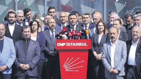 CHP’nin ilçe kongreleri iptal edildi