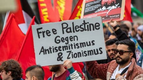 Nahostkonflikt: Ist Antizionismus eine Form von Antisemitismus?