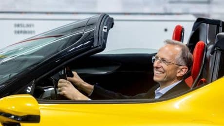 Ferrari macina ricavi e profitti anche coi dazi. E corre nell'elettrico fra tecnologia e design