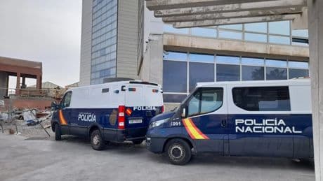 Una mujer denuncia que el Registro Civil certificó su muerte por error en lugar de la de su hijo en Melilla