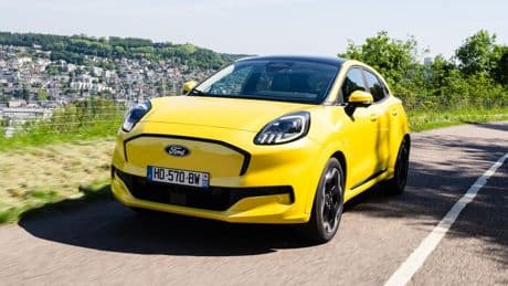 La Ford Puma passe à l’électrique : que vaut cette rivale de la Renault 4 E-Tech ?