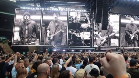 Mann stirbt bei Oasis-Konzert: Band zeigt sich "schockiert und traurig"