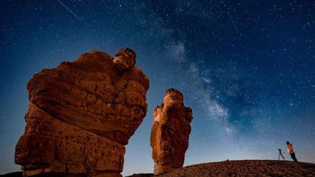Perseid meteor yağmuru geceyi aydınlattı