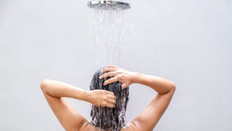 Haare waschen ohne Shampoo – funktioniert das wirklich?