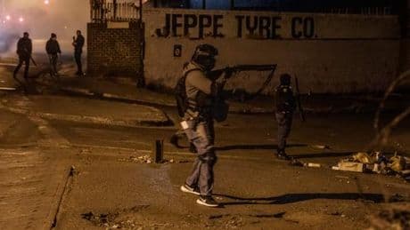 L’Afrique du Sud tente de restreindre l’utilisation des armes à feu