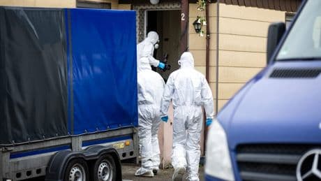 Ermittler sicher - Mutter erschlägt Baby, versteckt es in Kühltruhe