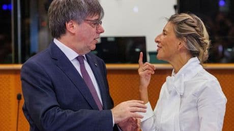 Yolanda Díaz mantiene vía abierta con Puigdemont y pide a CCOO rebajar el tono contra Junts para facilitar la negociación
