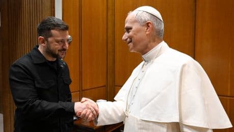 "Tout pays mérite de vivre en paix": Volodymyr Zelensky reçu par le pape Léon XIV à Rome