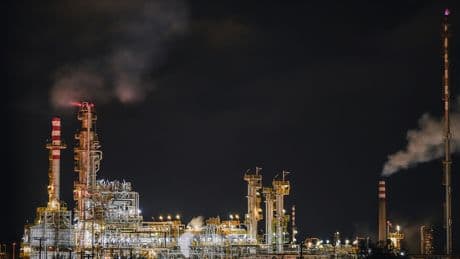 Arabia Saudí ha decidido hundir el precio del petróleo con una víctima en mente: el fracking de Estados Unidos