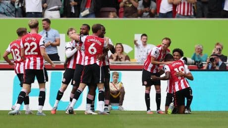 Mala tarde del Aston Villa de Unai Emery, que cae contra el Brentford