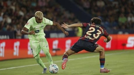 Directo | Morales pone contra las cuerdas al Barça