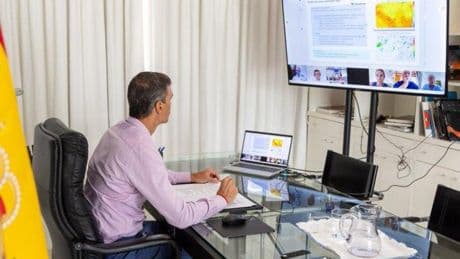 Sánchez interrumpe mañana sus vacaciones para visitar dos incendios 14 días después de que se desatara el infierno