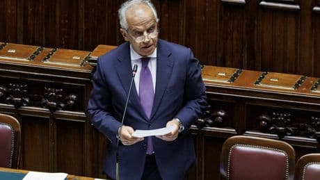 Piantedosi: "Rischio emulazione, è ora di abbassare i toni"