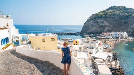 American tourists can't quite quit Europe