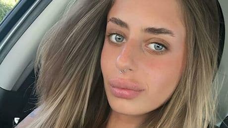 Mia Schem, violentata dal presonal trainer: il nuovo dramma della ragazza dopo la prigionia di Hamas