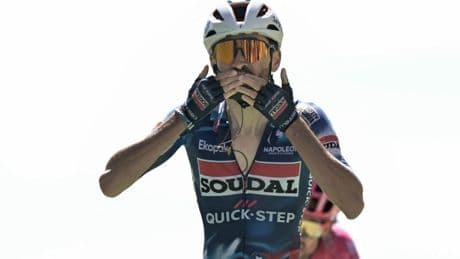 Tour de France : Valentin Paret-Peintre dompte le Mont Ventoux et remporte la 16e étape, match nul entre Pogacar et Vingegaard