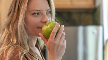 Macht Riechen schon satt? Forscher entdecken Nervenzellen, die den Appetit bremsen sollen