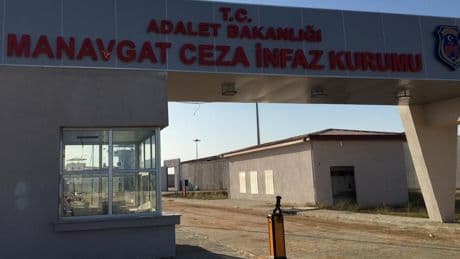 Antalya'da 3 tutsağın tahliyesi ertelendi: Gerekçe pişmanlık dayatmasını kabul etmemek