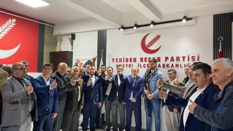 AK Parti'den ayrılan 100 kişi Yeniden Refah Partisi’ne katıldı