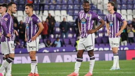 El amargo adiós del Valladolid a Primera: El peor colista del siglo y 90 goles encajados