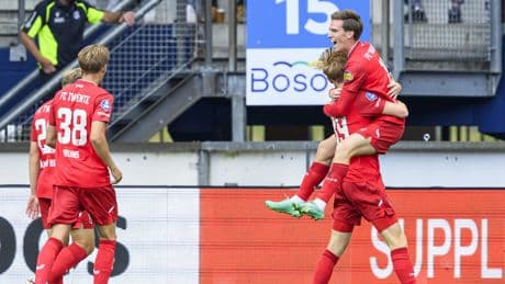 Gebroeders Rots helpen FC Twente aan eerste Eredivisie-zege van het seizoen
