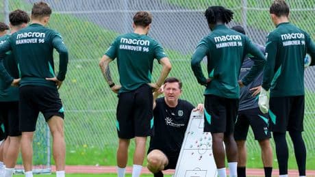 Ungewöhnlicher Trainingstag! - Hannover-Stars müssen Referate halten