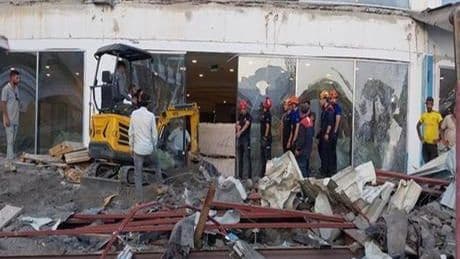 Antalya'da 5 yıldızlı otel inşaatında teras çöktü