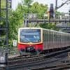 Anhaltende S-Bahnstörungen in Berlin: Verkehrssenatorin Bonde kündigt Krisengespräch am Mittwoch an