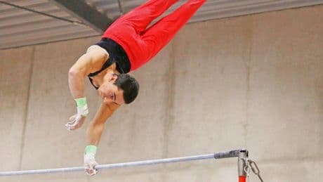 Turner schwer verunglückt: Notoperation nach Salto