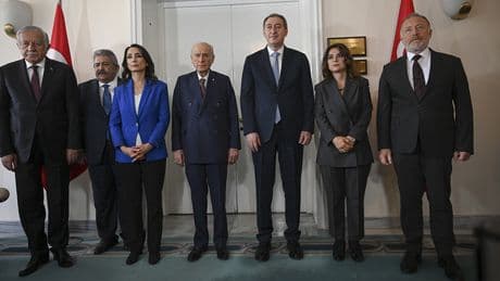 Meclis'te "Terörsüz Türkiye" temasları: DEM heyetinden Bahçeli'ye ziyaret