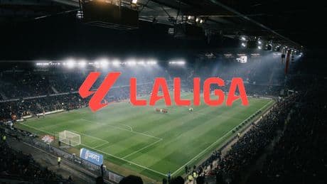 "Hemos pasado de ingresar 70.000 euros al mes a 40.000": los bloqueos de IP de LaLiga están desangrando a muchas empresas