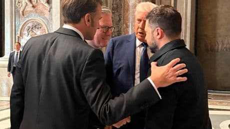 +++ Ukraine-Krieg +++: Selenskyj: Treffen mit Trump in Rom hat historisches Potenzial