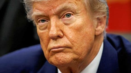 « Complètement fou » : Donald Trump durcit le ton face à Vladimir Poutine
